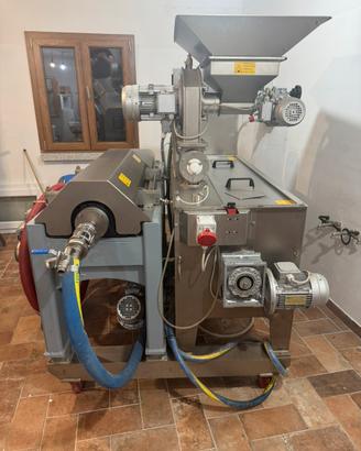 Frantoio Oleario OlioMio 200 Profy