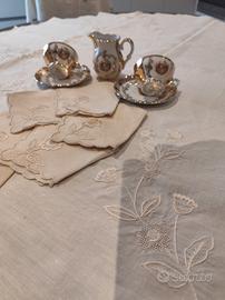 tovaglia da te con 6 tovaglioli,in lino