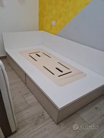 Letto singolo con cassettoni