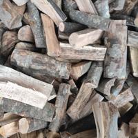 Legna sciolta secca pronta da bruciare 