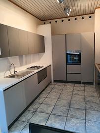 cucina come foto l.360 x l.240 NO FRIGO