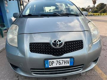 Toyota yaris 1.0 benzina - 2008