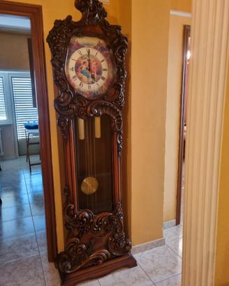 Orologio a pendolo da terra