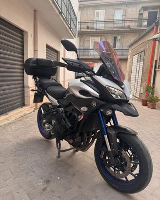 Yamaha tracer 900