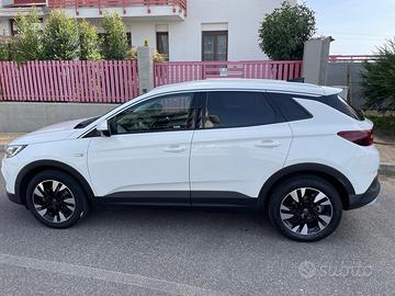 Opel Grandland X 1.5 Turbo