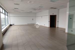 UFFICIO A CARONNO PERTUSELLA