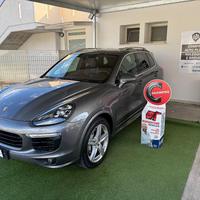 PORSCHE - Cayenne - 4.1 S Diesel