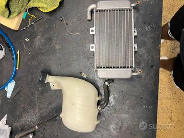 Radiatore NRG e serbatoio