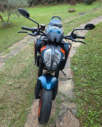 KTM DUKE 890R  2023
