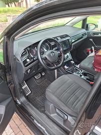 Volkswagen Touran 2016