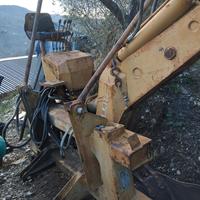 Retroescavatore per Fiat fl4