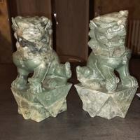 Ferma libri in marmo di giada