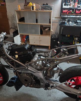 aprilia dorsoduro 750 2008 ricambi