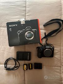 Sony a7 II + 4 Batterie