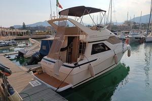 Bayliner barca cabinato 33 natante