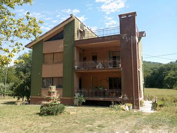 Grande appartamento in campagna