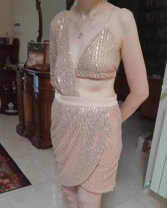 vestito elegante con paillettes 