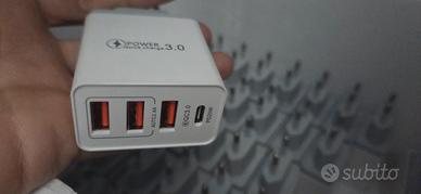 Caricatori Multiporta assortiti con cavi USB-C