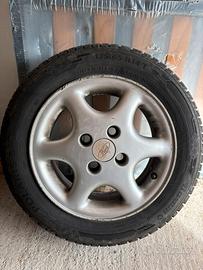 Gomme+cerchi ford
