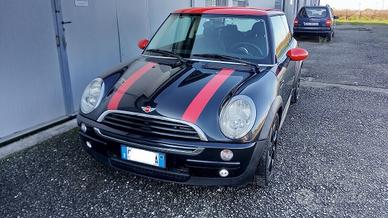 Mini Cooper 1.4 - diesel -