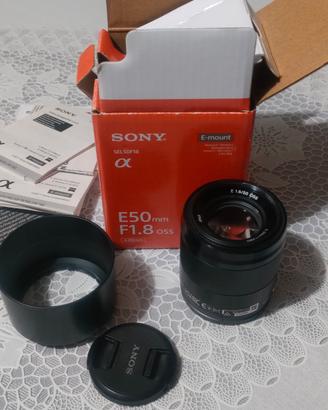 obiettivo Sony E50 F1.8 oss