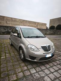 lancia musa anno 2010 benzina GPL 