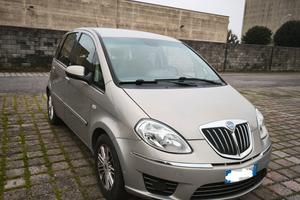 lancia musa anno 2010 benzina GPL 