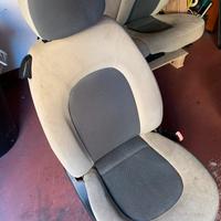 Sedili e pannelli Lancia Y anno 2005