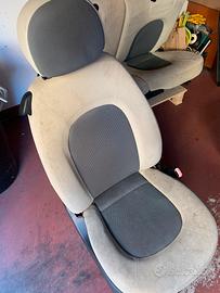 Sedili e pannelli Lancia Y anno 2005