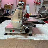 Affettatrice professionale OMS