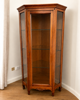 Elegante angoliera/vetrina in legno con 3 ripiani
