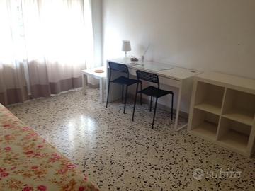 A studentessa camera indipendente