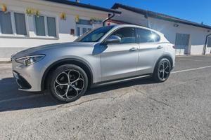 ALFA ROMEO STELVIO 190 cv  2.2 executive