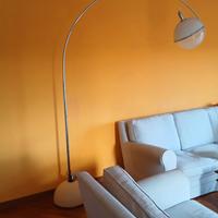 lampada da terra Fabio Lenci, Focus per Guzzini