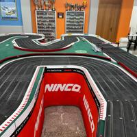 Pista elettrica Ninco 6 corsie - 45 metri