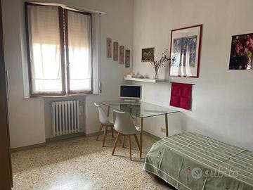 Stanza per studentesse