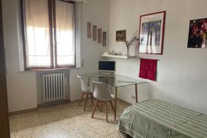 Stanza per studentesse