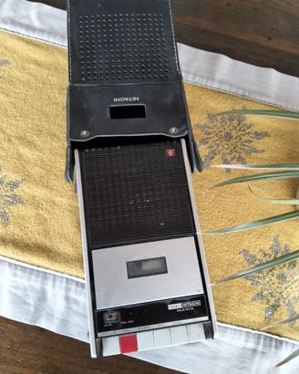 Registratore cassette portatile Hitachi TRQ-220