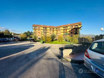 Appartamento di 190 m² con più di 5 locali a Avell