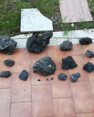 Pietre Laviche Vulcano Etna e Cenere Vulcanica