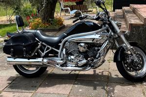 
Hyosung Aquila GV 650 custom cruiser 