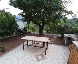 Boissano monolocale con giardino