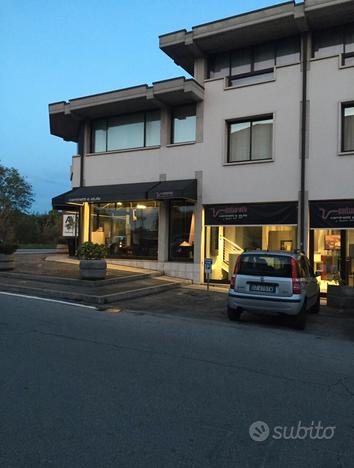 Ufficio via Gattamelata zona ospedali