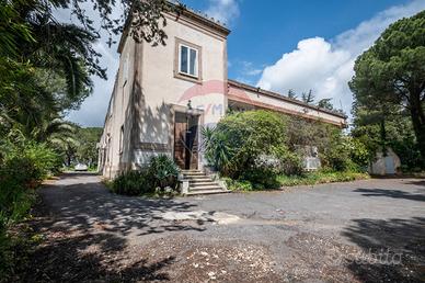 Porzione di villa - Caltagirone