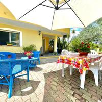 Villa immersa nel verde