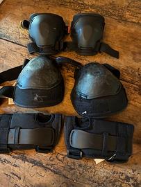 Kit ginocchiere, gomitiere e polsiere bambino