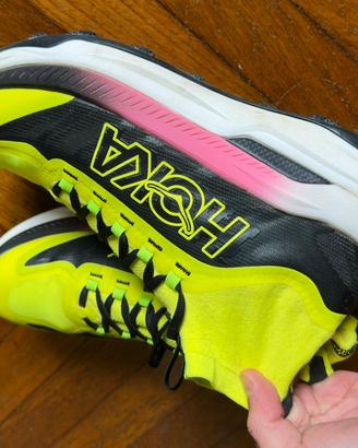 Hoka Tecton X3