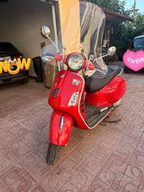 Vespa rossa