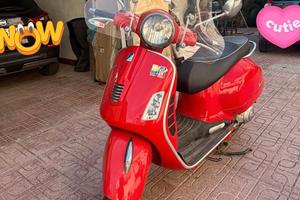 Vespa rossa
