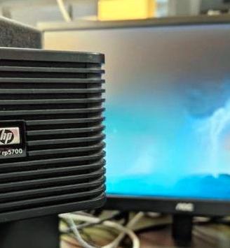 PC Hp Rp5700 slim factor+monitor Lcd